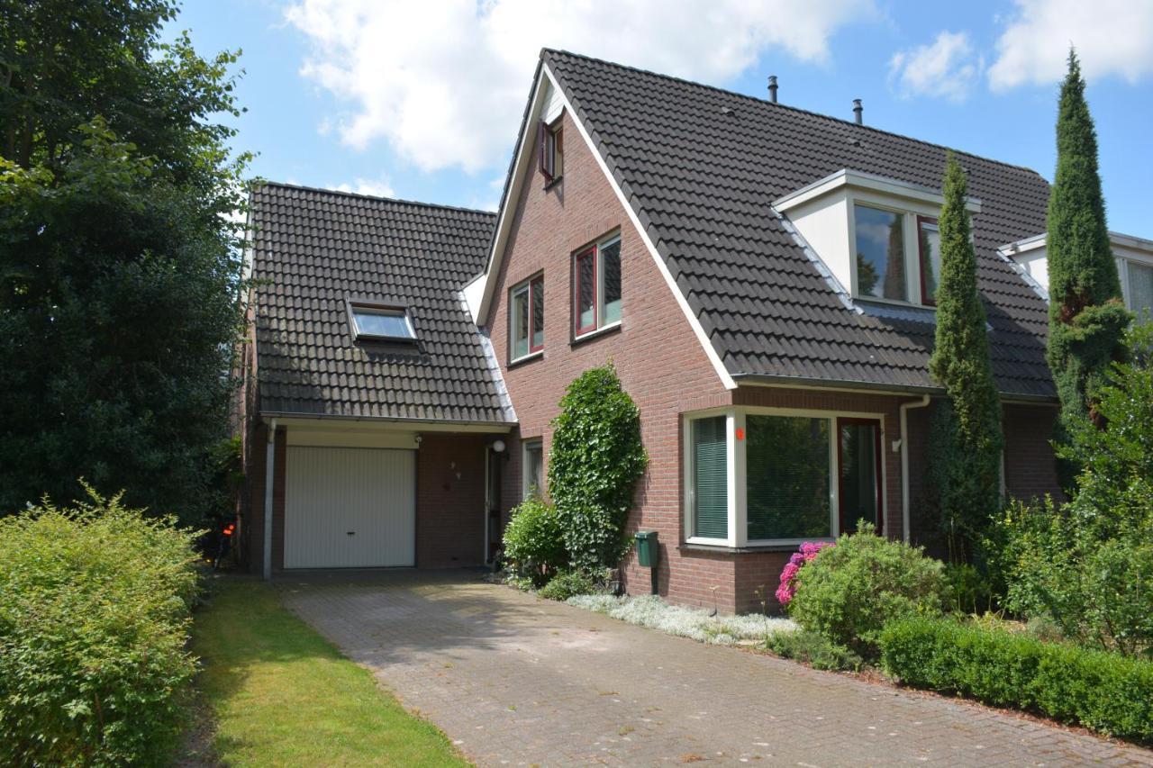 Mango House Homestay Zuidwolde  Екстер'єр фото
